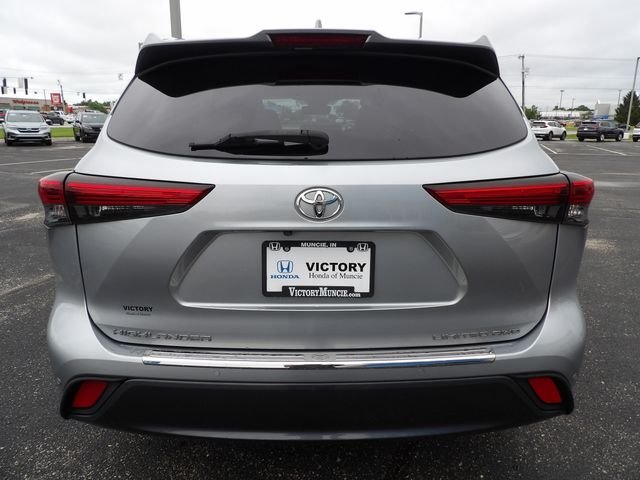 Used 2020 Celestial Silver Metallic Toyota Limited image 6