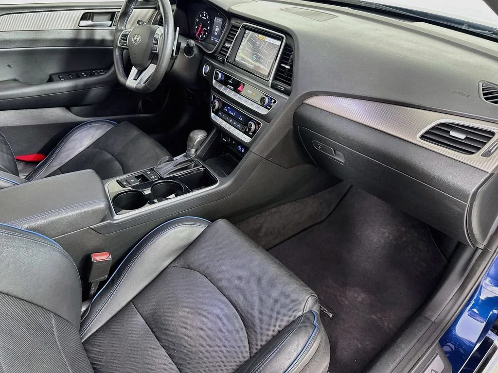 Used 2019 Blue Hyundai Limited image 36