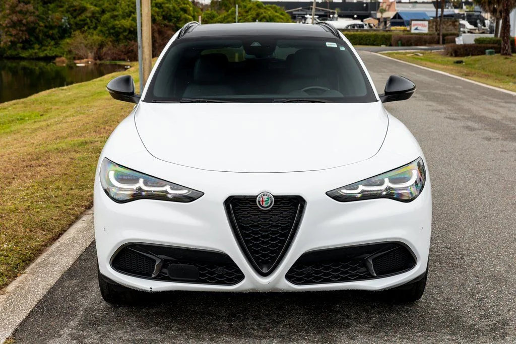 2024 Alfa Romeo Stelvio Veloce - Photo 8