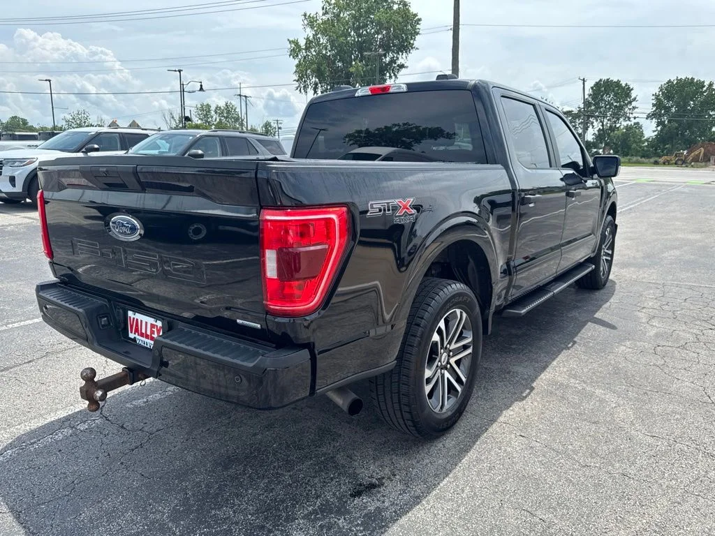 Used 2022 Black Metallic Ford XL image 3