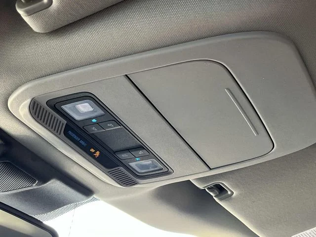 Used 2024  Ford XLT image 33