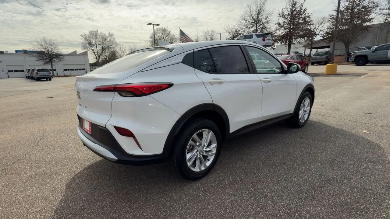 New 2026 Summit White Buick Preferred image 8