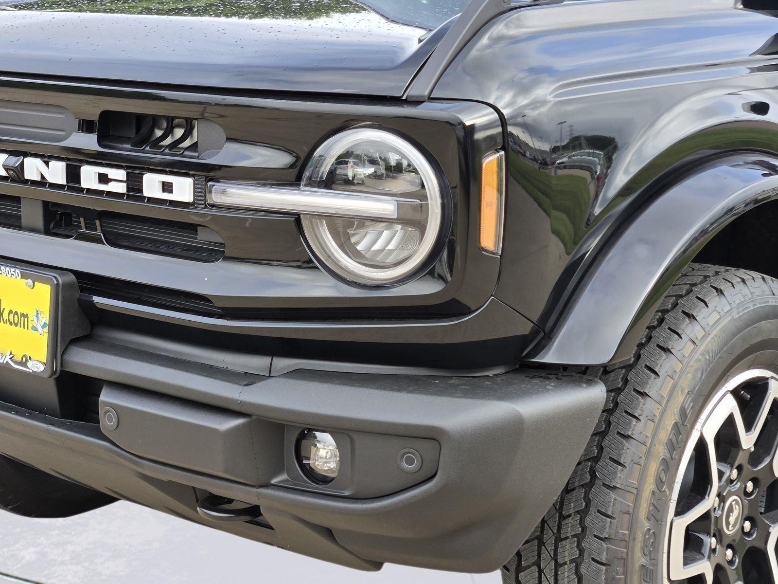 New 2026 Shadow Black Ford Outer Banks® image 5