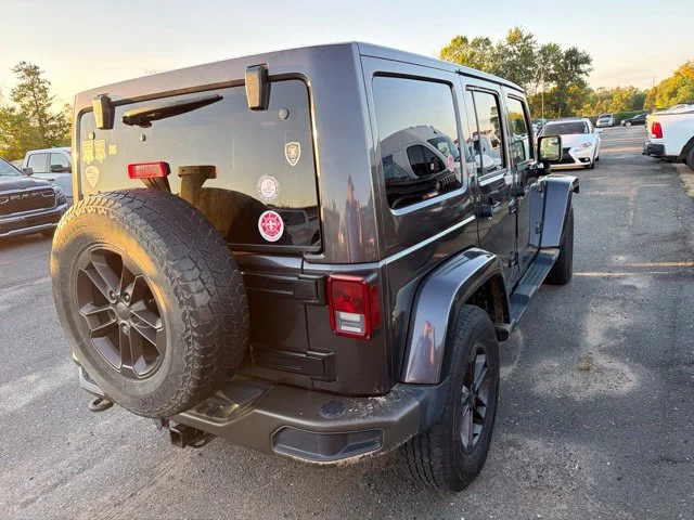 Used 2017 Gray Jeep Unlimited Sahara image 5