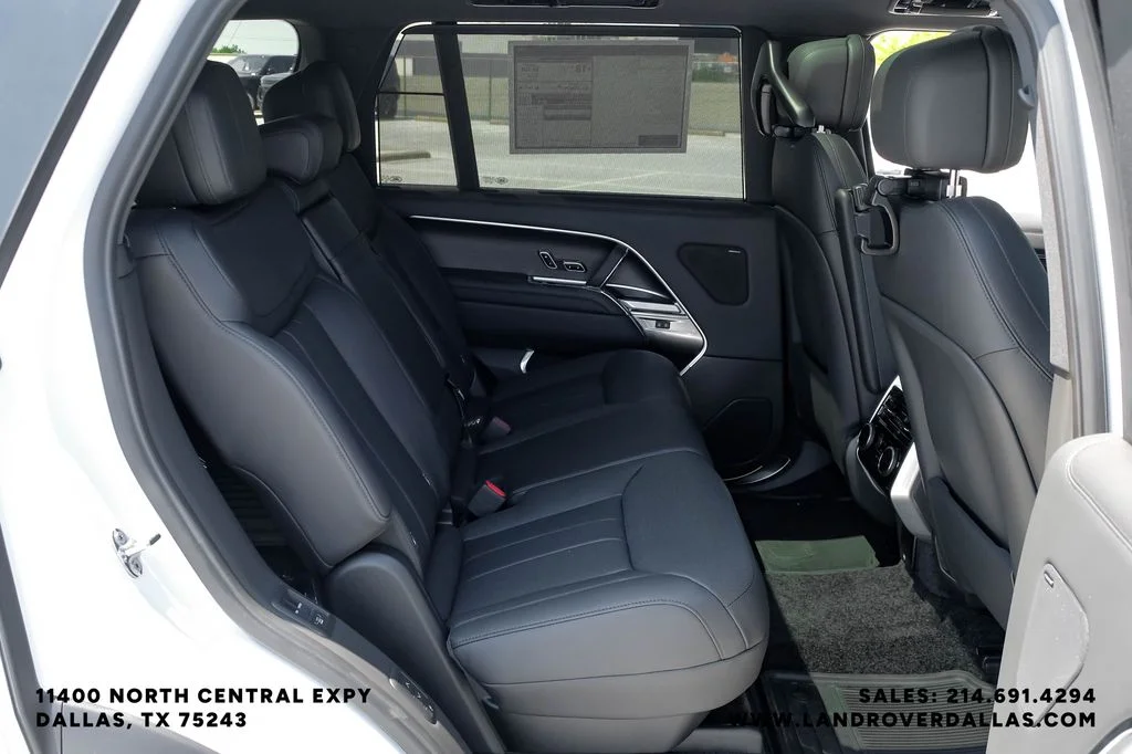 2026 Land Rover Range Rover SE - Photo 38