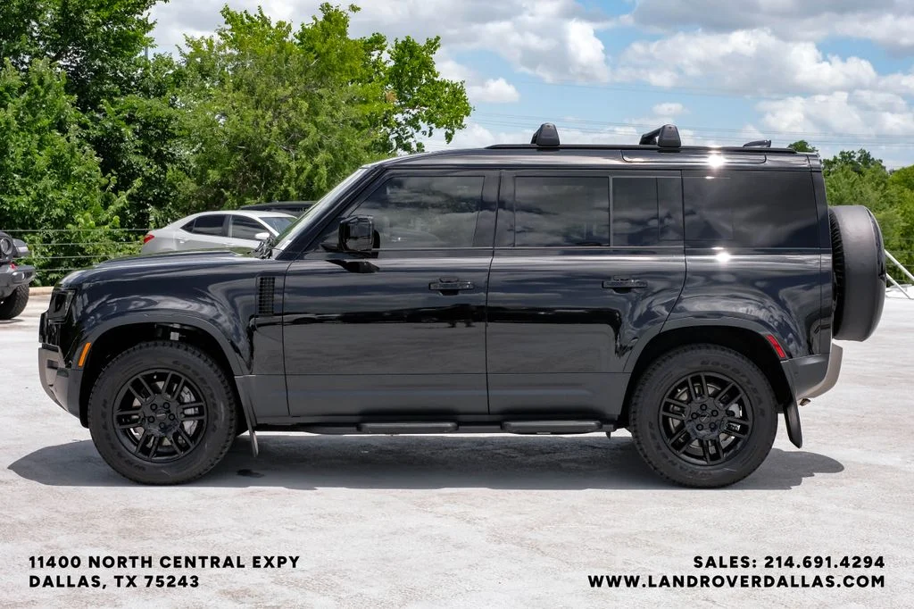 Used 2026 Black Land Rover S image 11