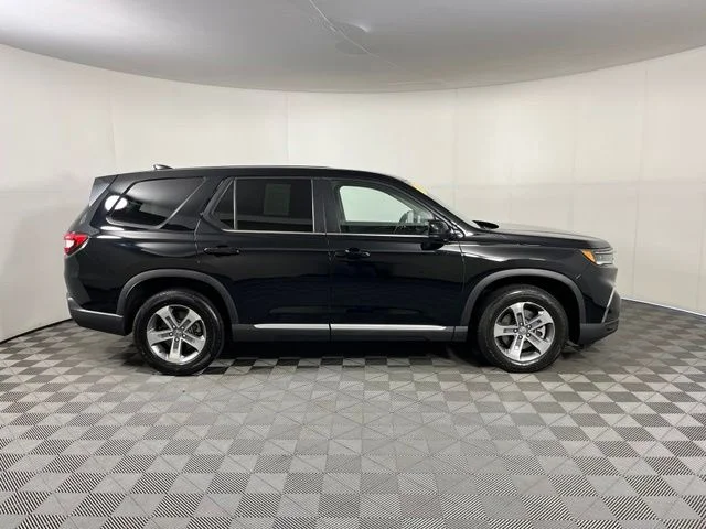 Used 2023  Honda EX-L image 8