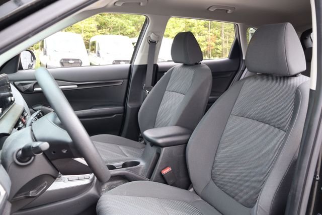 Used 2024 Black Kia LX image 14