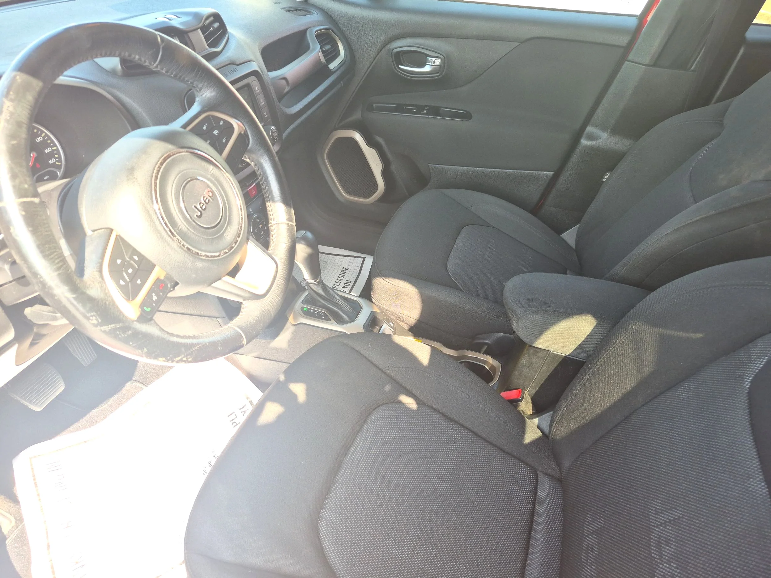 Used 2016 RED Jeep Latitude image 9