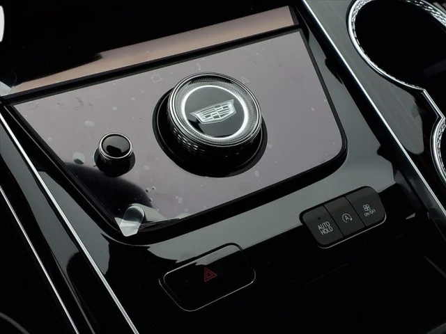 2026 Cadillac Escalade Luxury - Photo 21