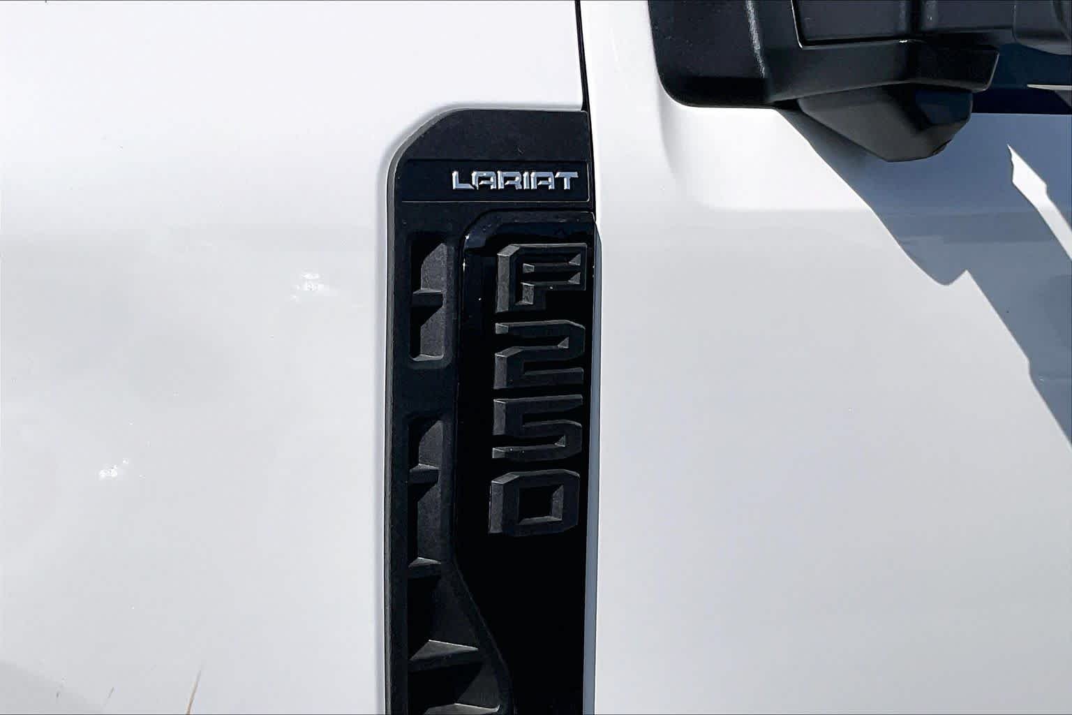 New 2026 Star White Metallic Tri-Coat Ford F-250® Lariat® image 14