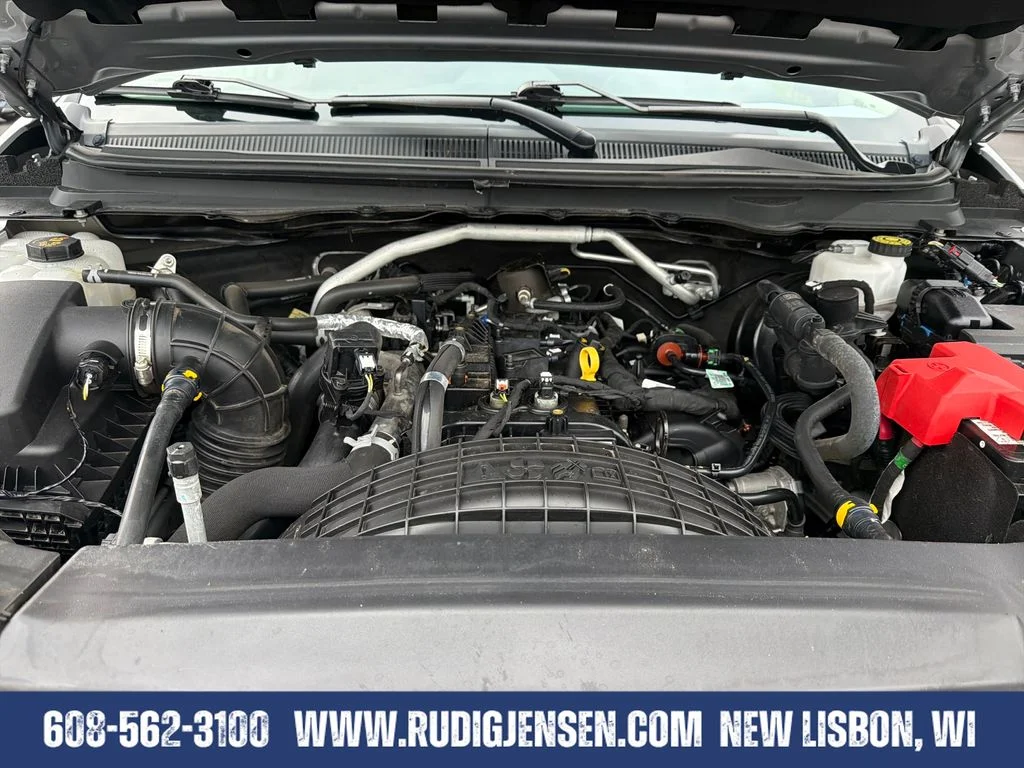 Used 2021 Silver Ford XLT image 21