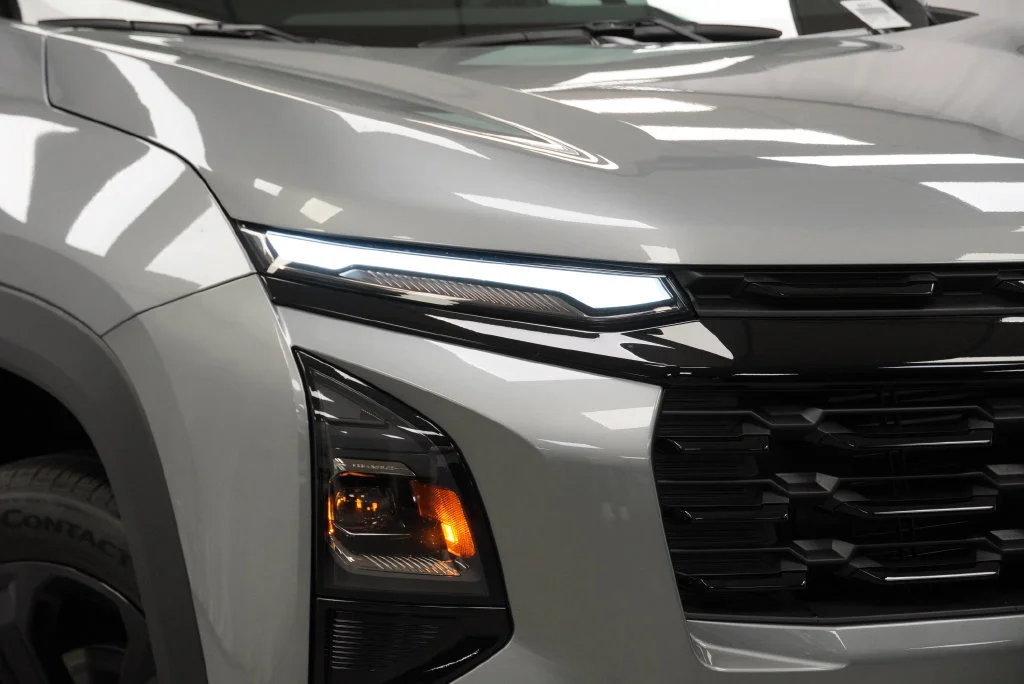 New 2027 Sterling Gray Metallic Chevrolet LT image 9