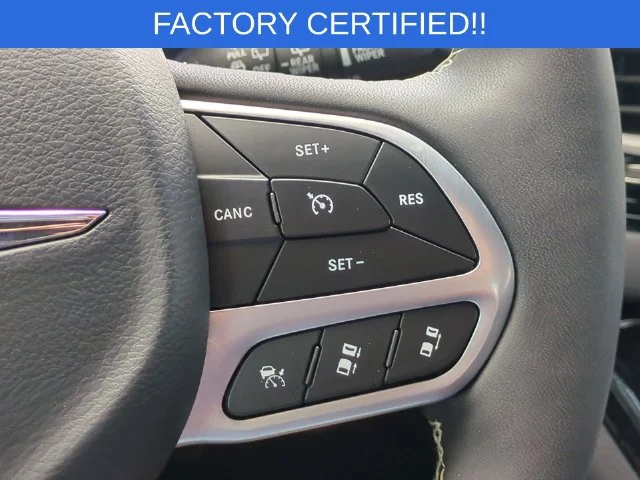 Used 2025 Black Chrysler LX image 20