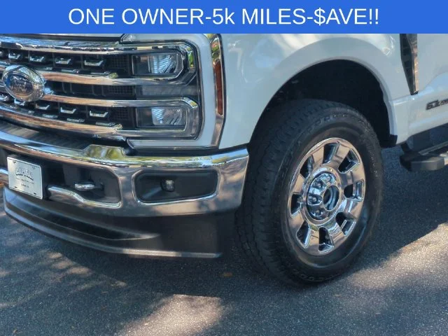Used 2024 White Ford Lariat image 9