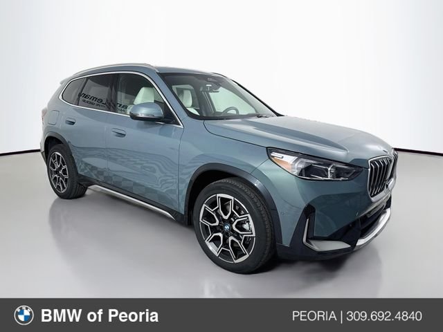 New 2026 Green Metallic BMW xDrive28i image 1