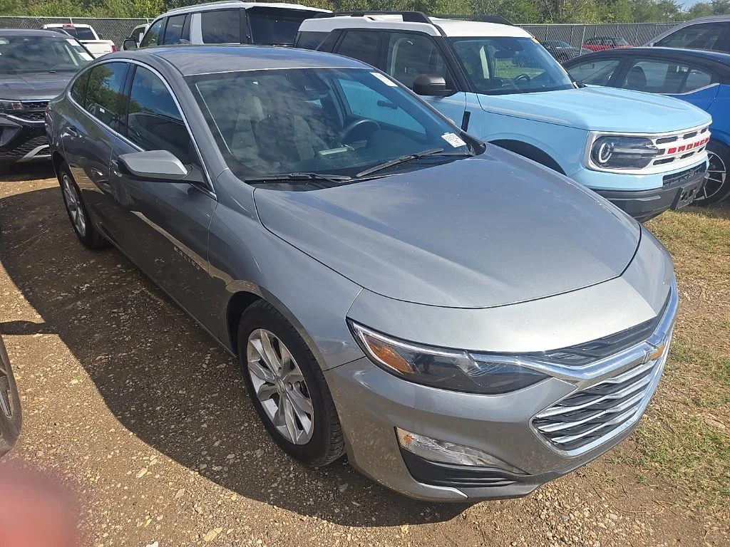 Used 2024 Gray Chevrolet LT image 6