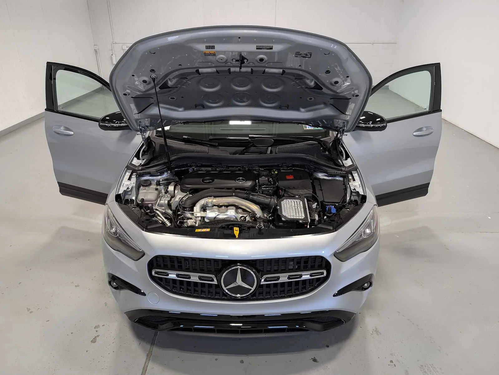 New 2026 Cirrus Silver Metallic Mercedes-Benz GLA 250 image 11