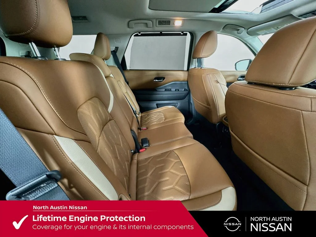 New 2026 White Nissan Platinum image 36