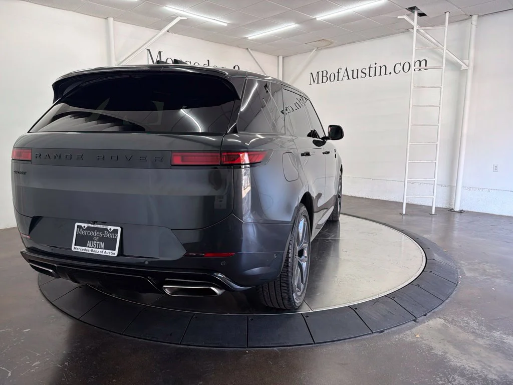 New 2024 Gray Land Rover Dynamic SE image 7