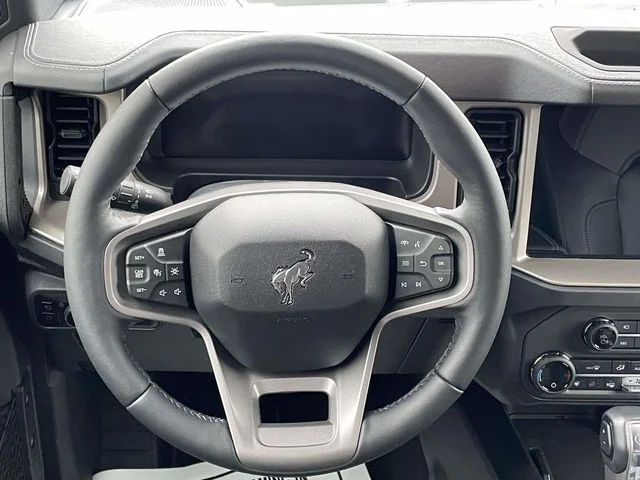 2025 Ford Bronco 4-Door Outer Banks - Photo 12
