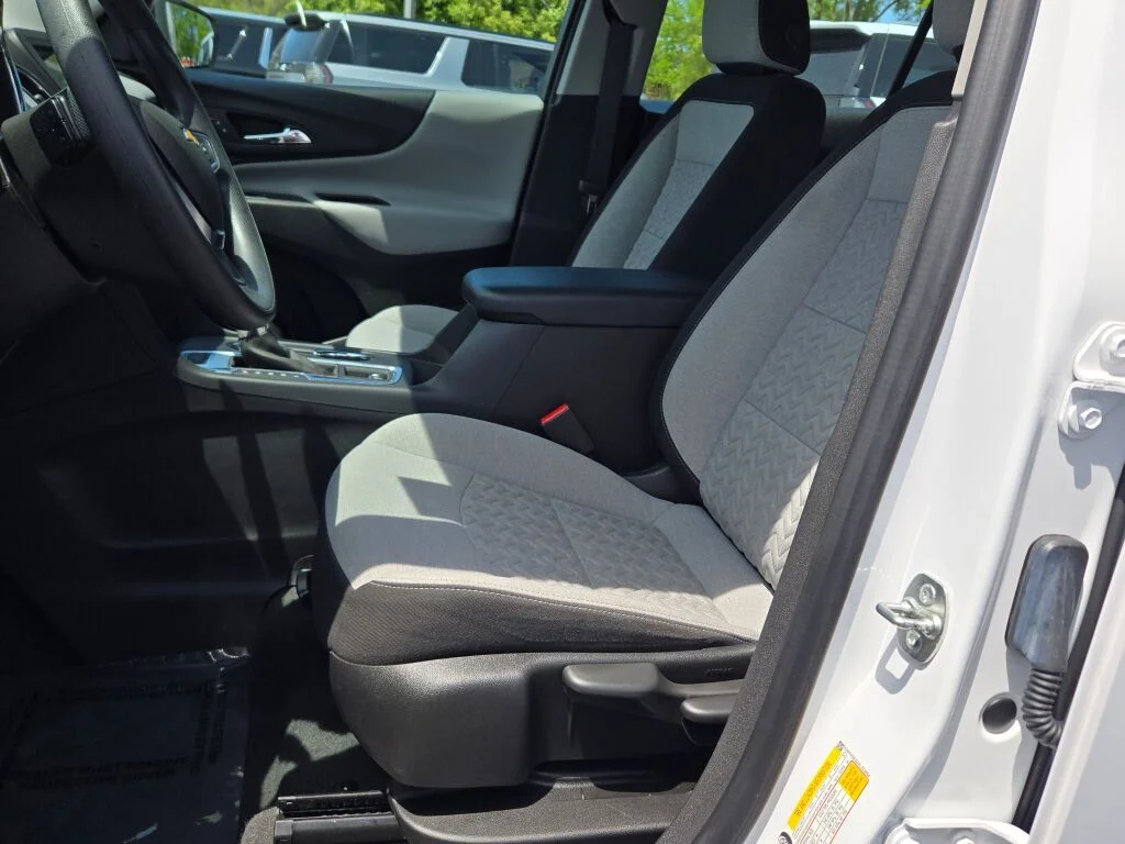 Used 2024 White Chevrolet LS image 21