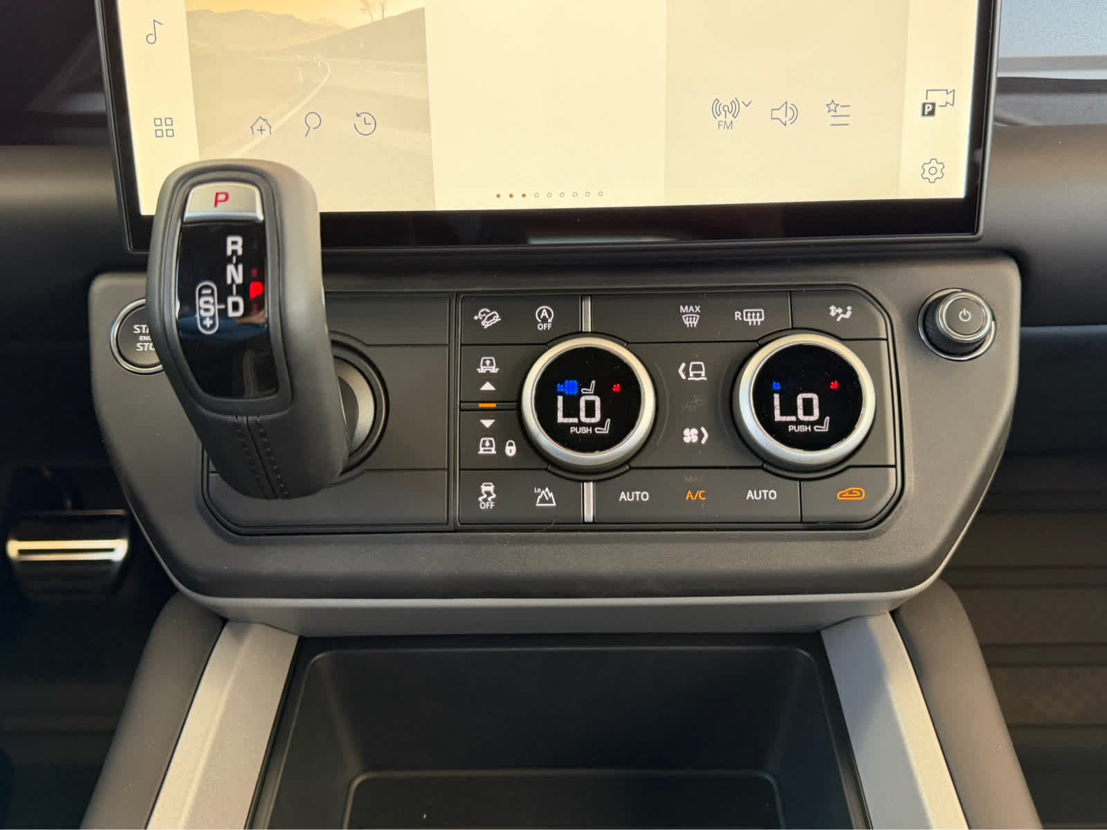 New 2026 Carpathian Grey Land Rover X image 22