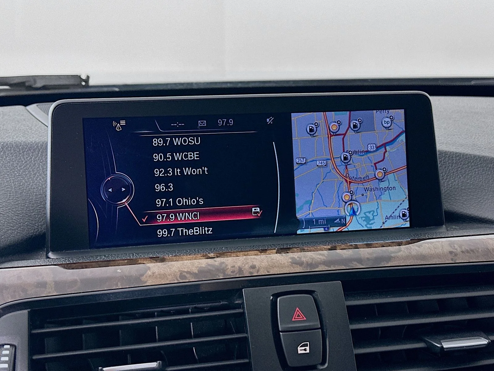 Used 2014 Silver BMW  image 24