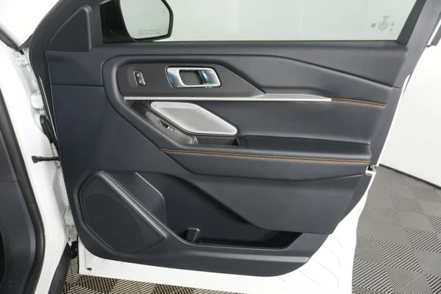 New 2026 Star White Metallic Tri-Coat Ford Tremor® image 35