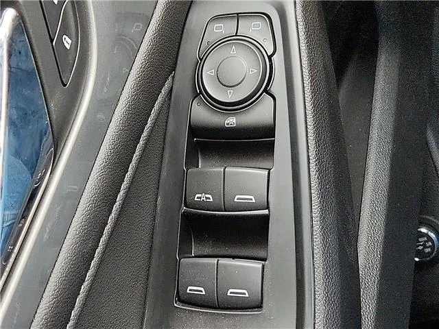 Used 2023 Black Chevrolet LT Cloth w/1LT All-Wheel Drive image 17