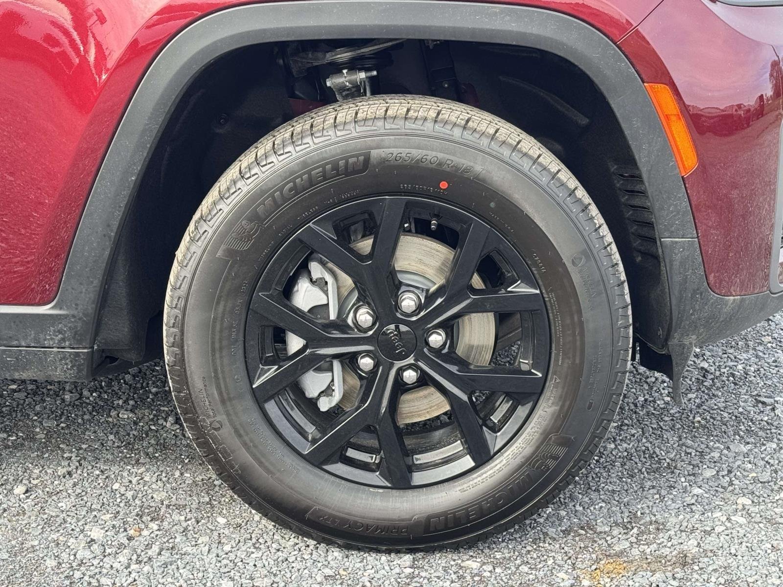New 2026 Velvet Red Pearlcoat Jeep Laredo Altitude image 25