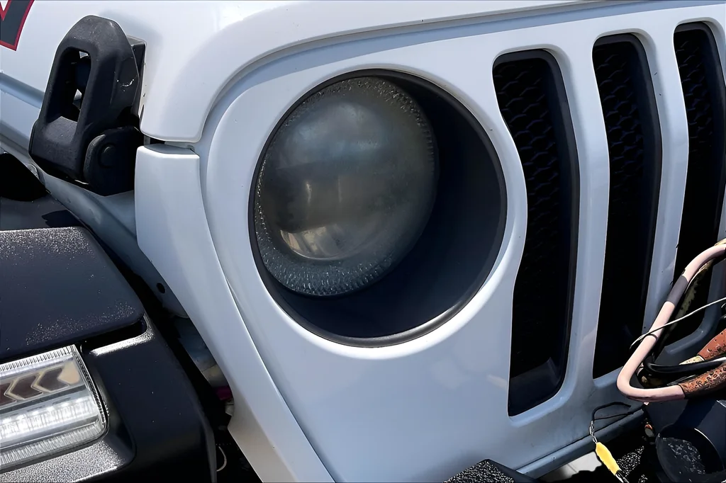 Used 2021 White Jeep Unlimited Rubicon image 31