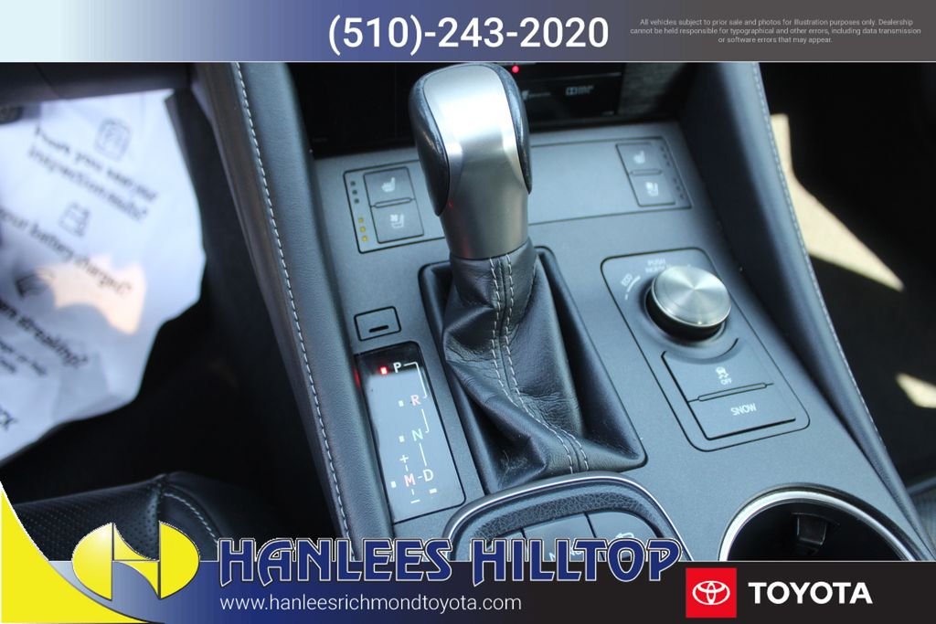 Used 2015  Lexus 350 image 19