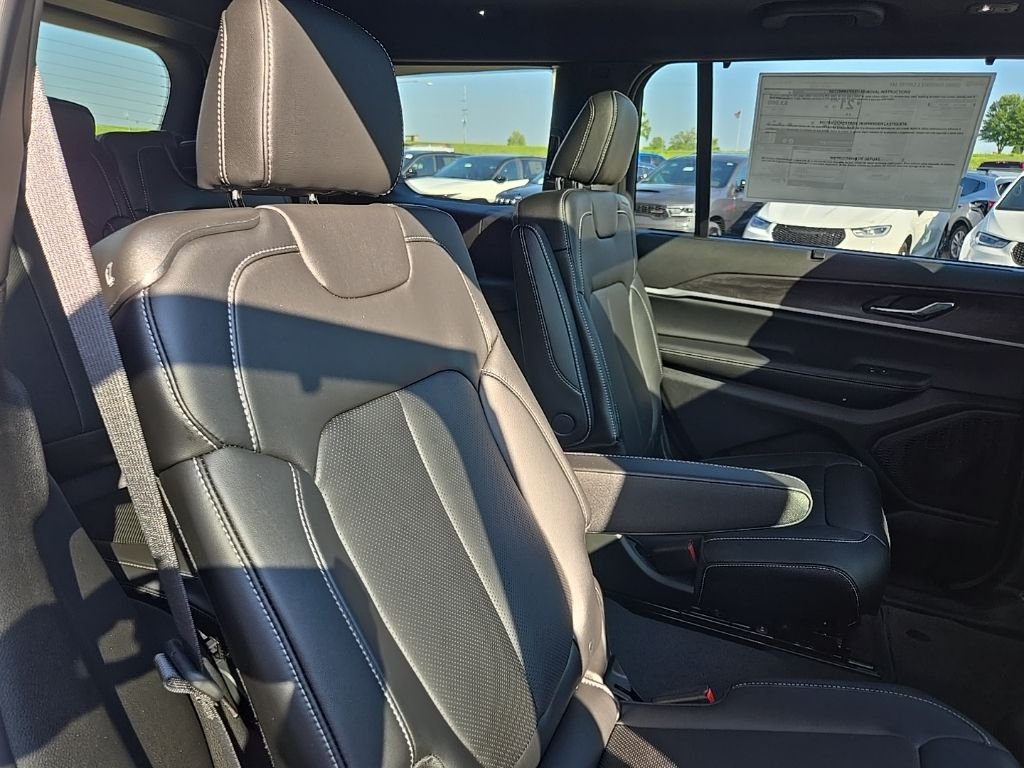 2025 Jeep Grand Cherokee L Limited - Photo 94