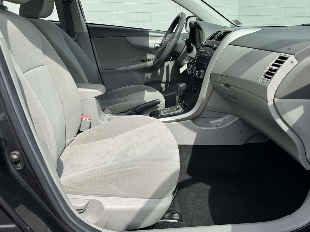 Used 2010 Black Toyota  image 13