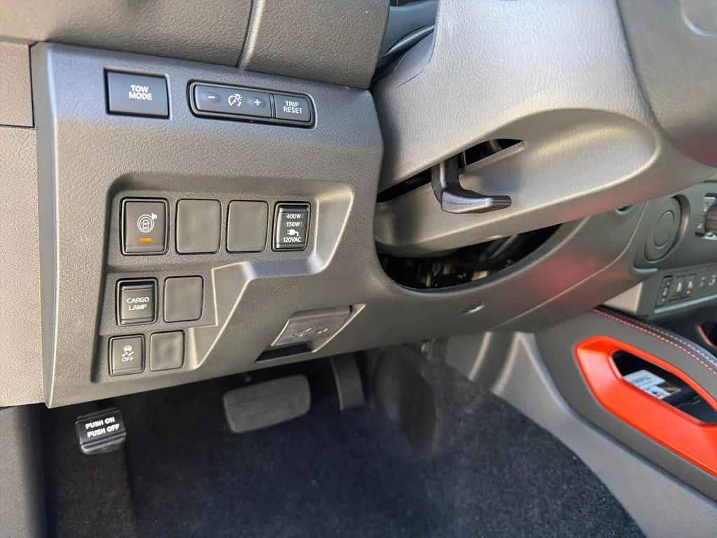 New 2026 Glacier White Nissan Crew Cab PRO-X® image 19