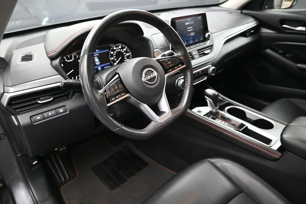 Used 2025 Gray Nissan 2.5 SR image 20