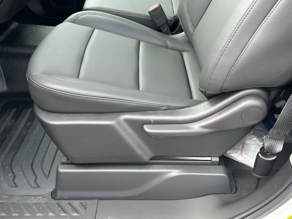 2025 GMC Sierra 1500 Pro - Photo 13