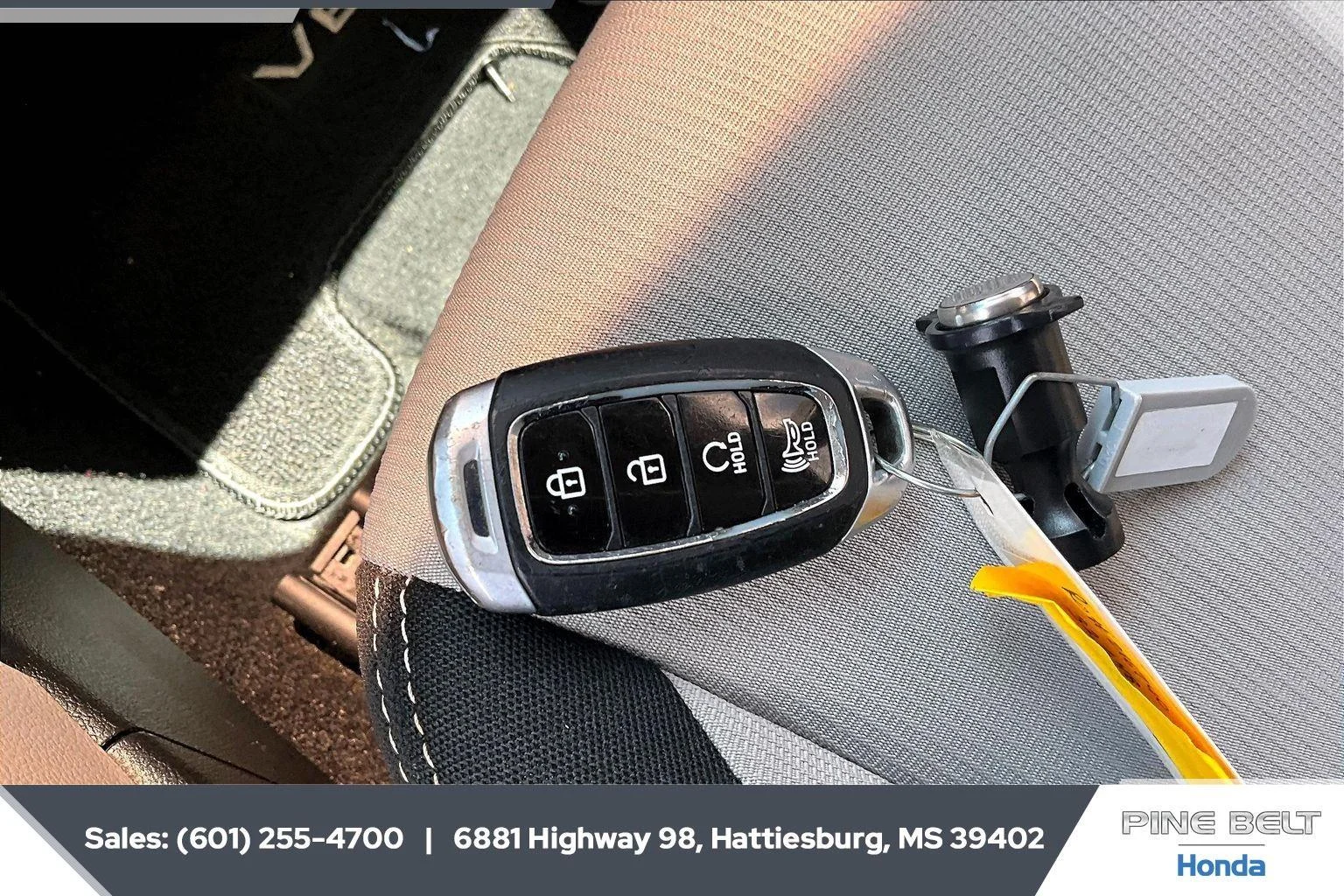 Used 2024 Green Apple Hyundai SEL image 9