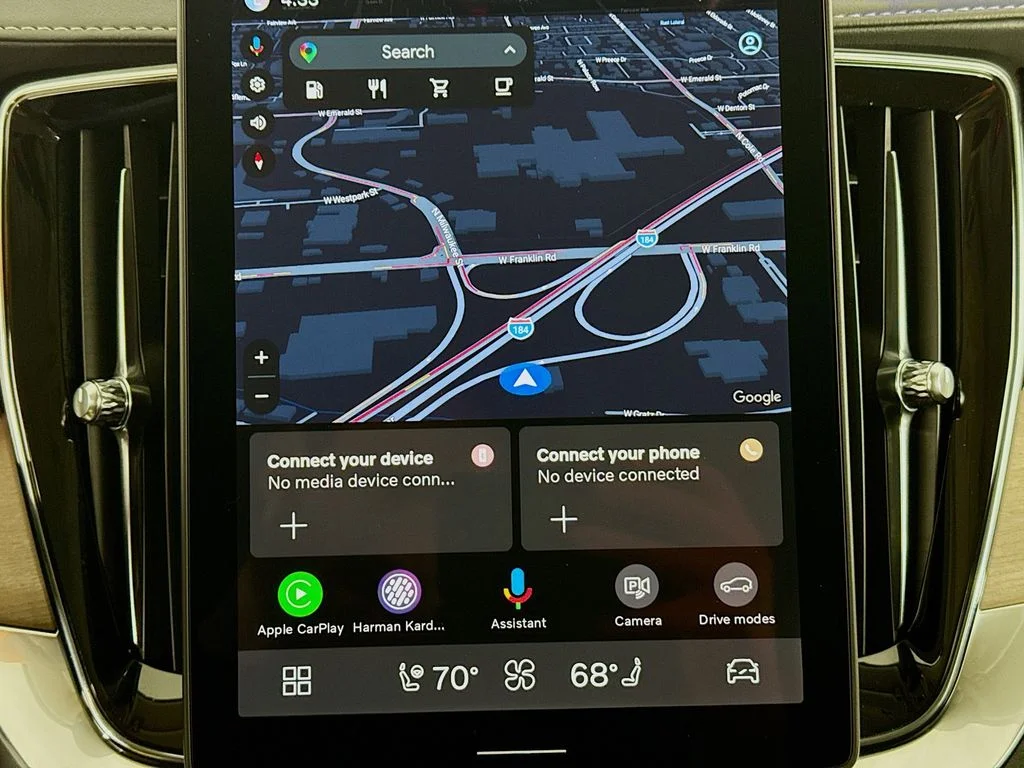 2026 Volvo XC90 Plus - Photo 14