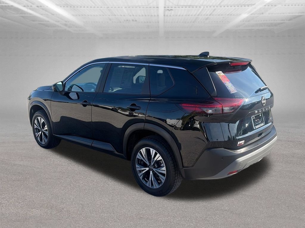 Used 2023 Black Nissan SV image 4