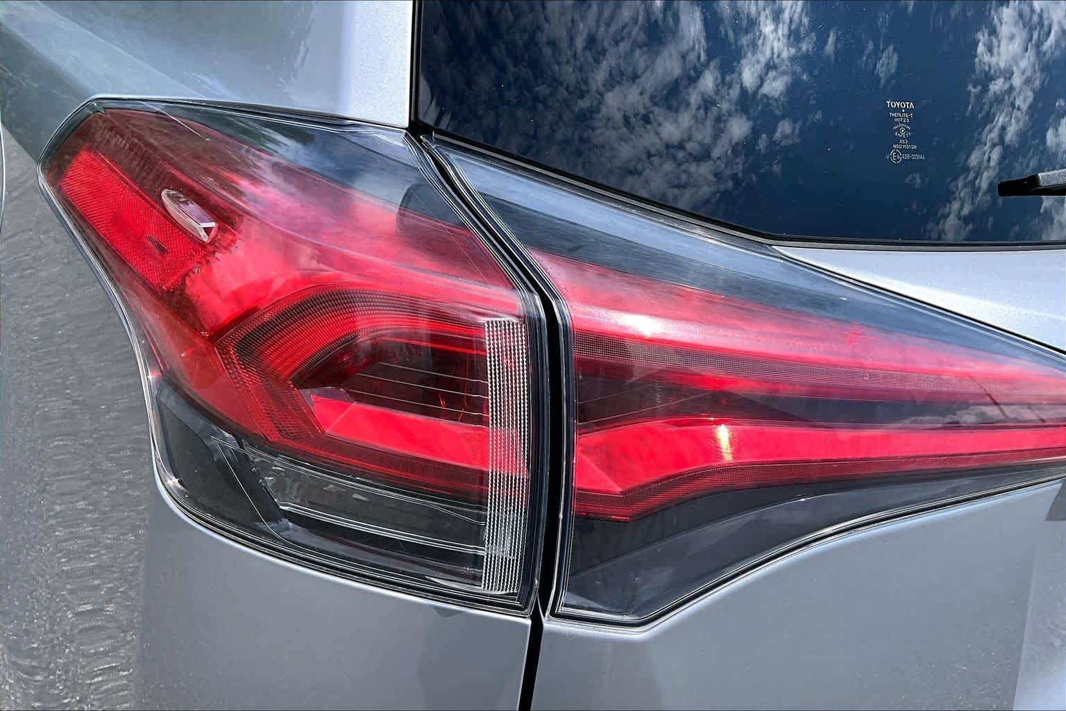 Used 2017 Silver Sky Metallic Toyota Limited image 28