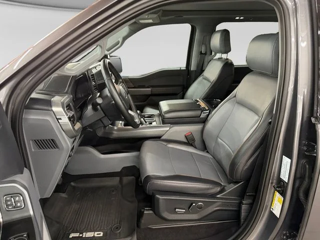 Used 2025 Gray Ford Lariat image 12