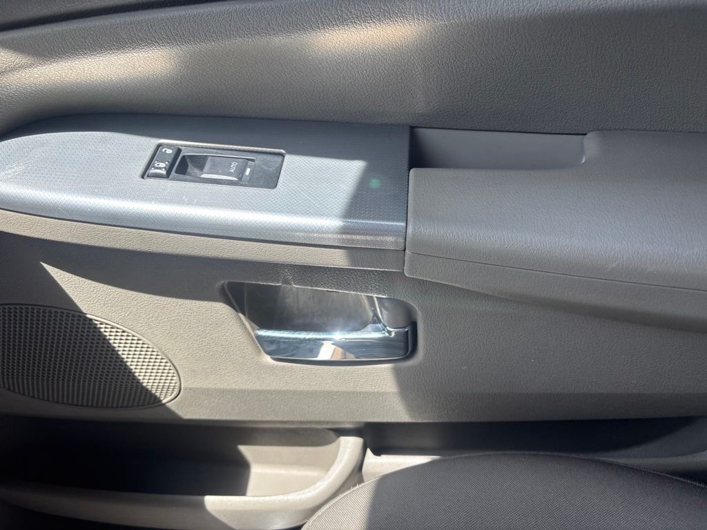 Used 2009 Stone White Jeep Laredo image 22