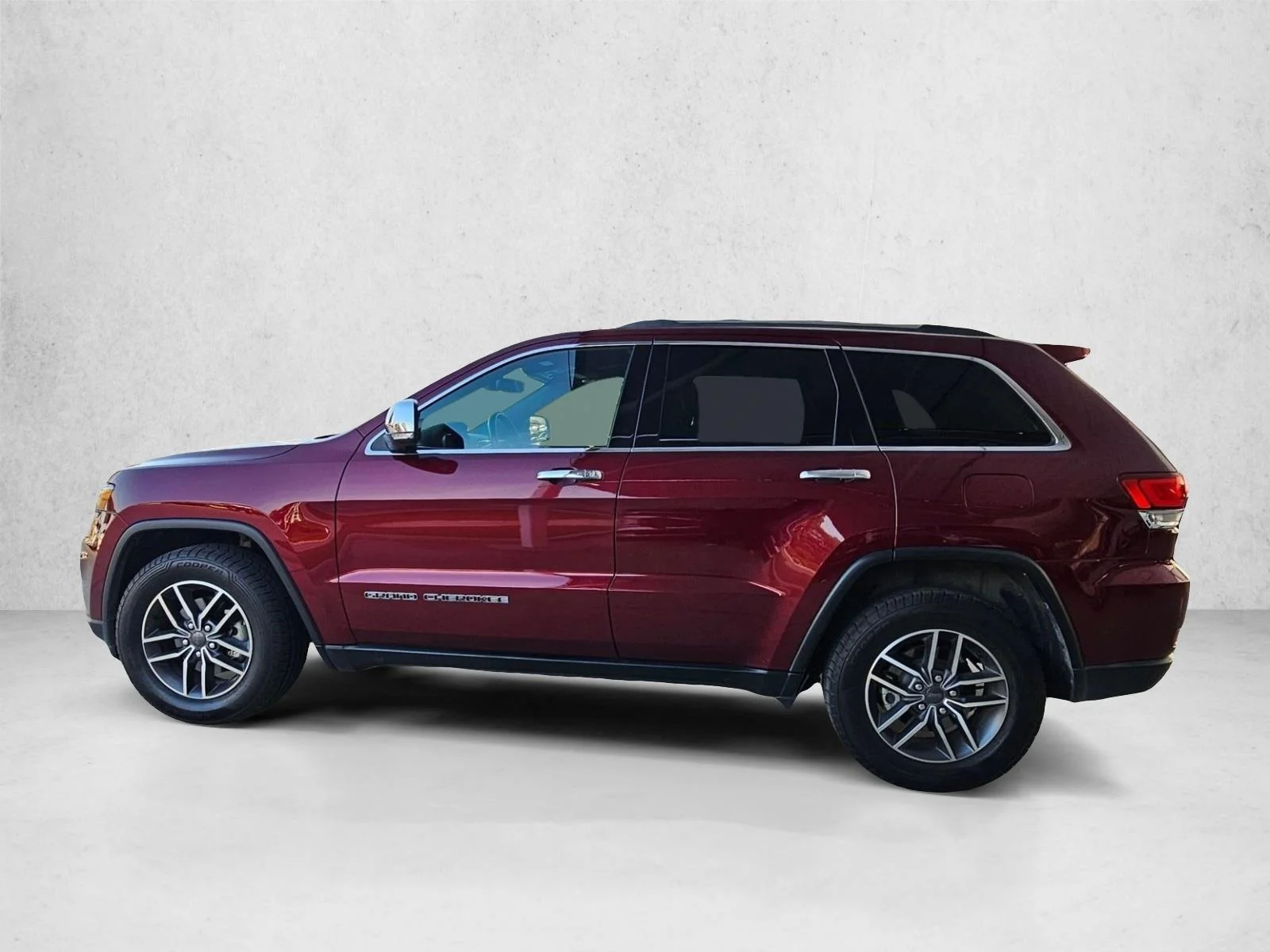 Used 2020 Velvet Red Pearlcoat Jeep Limited image 8