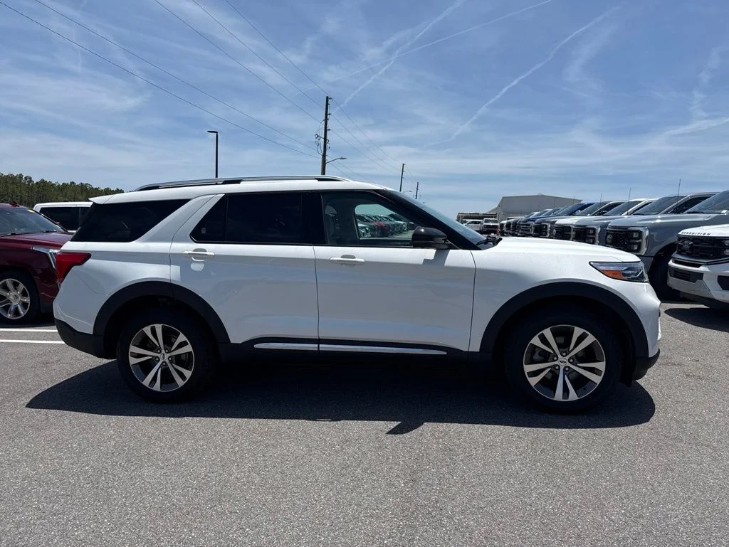 2020 Ford Explorer Platinum 4WD's photo