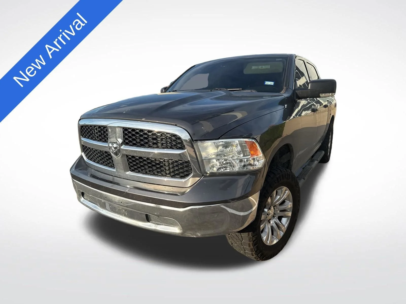 2019 RAM 1500 Classic SLT 4x4 Crew Cab 5'7's photo