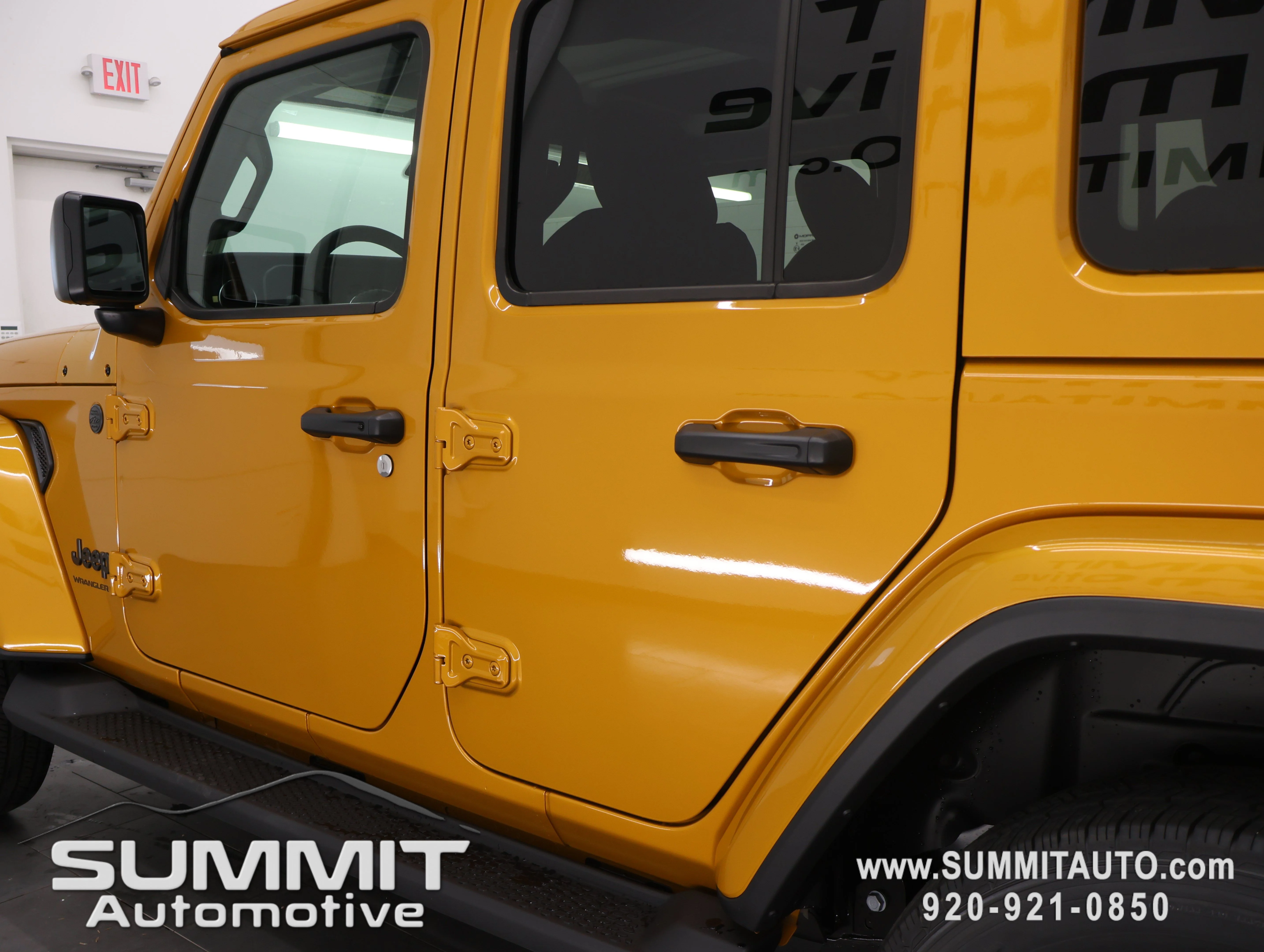 New 2026 Goldilocks Exterior Paint Jeep Sahara image 31