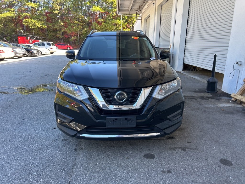 2018 Nissan Rogue SV photo 2