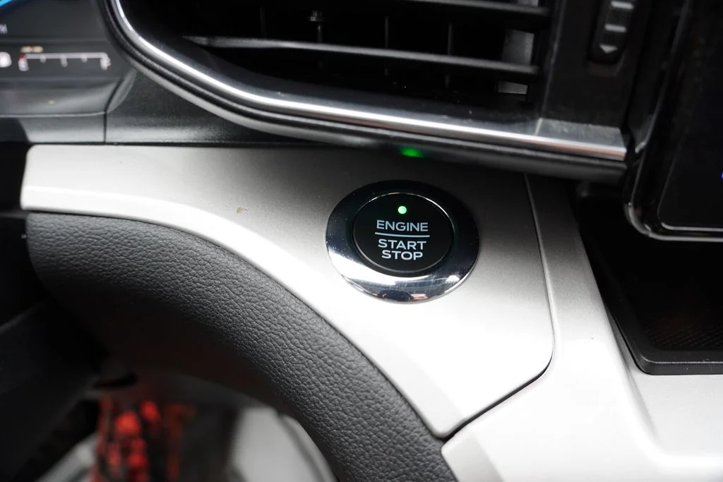 Used 2020 White Ford XLT image 32